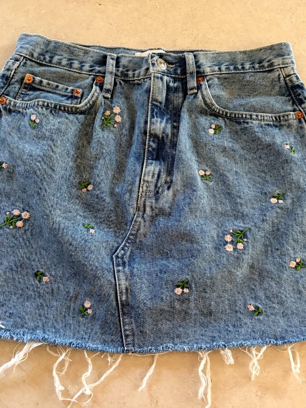 MNG Denim Women's Denim Jean Mini Skirt with Embroidered Flowers Size Medium